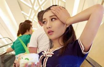 AISS爱丝(黄金版) – 索菲的滑板少女，高清下那些瞬间都透着一丝叛逆，我的天哪，太酷了吧。