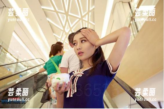 AISS爱丝(黄金版) - 索菲的滑板少女，高清下那些瞬间都透着一丝叛逆，我的天哪，太酷了吧。