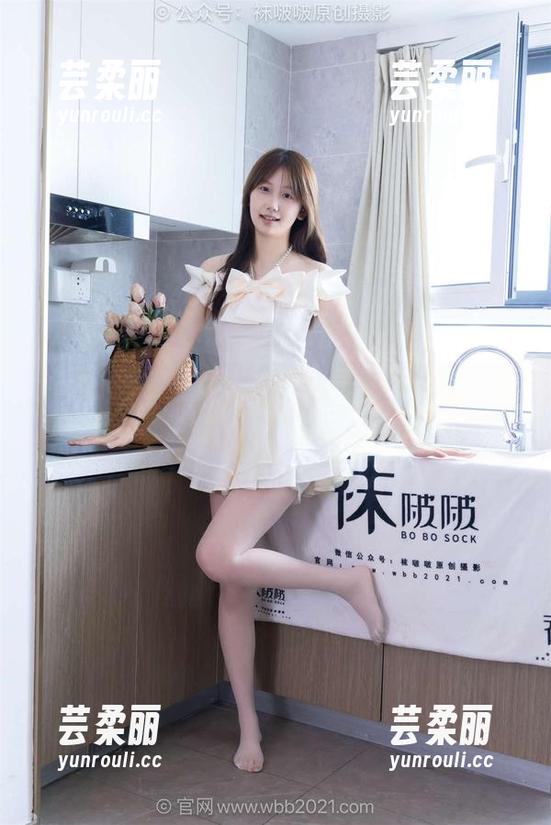 BoBoSocks袜啵啵 - 窥探图库：稚予穿上白渔网袜的那一刻！