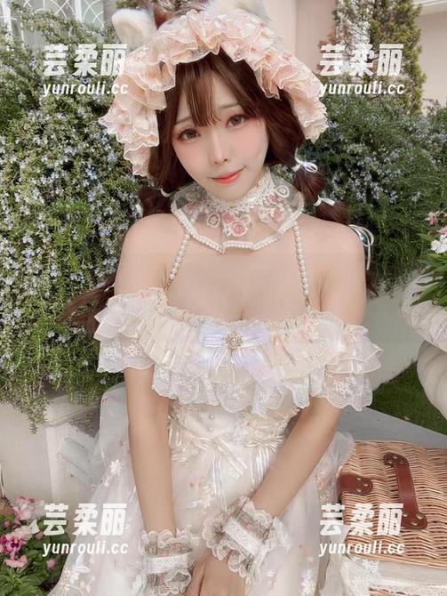 看啊，ElyEE子完美展现天使的样子——没圣光，只有原图