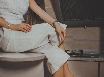 GIRLT果团网 – 爱丽莎LISA的圣诞艺术：无圣光，也能如此动人