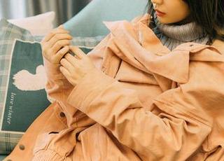 GIRLT果团网 – 来看看莫雅淇如何在办公室用一套全套道具搞定工作，下载请酌情！