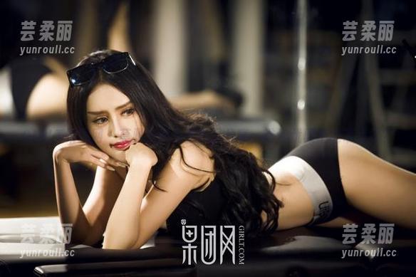 GIRLT果团网 - 莫雅淇的女王作品分享：谁说优雅不能带点毒？