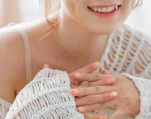 IMiss爱蜜社 – 乐薇Vivi女王的高清写真，下载一张过上女王的生活！