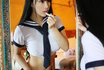 MyGirl美媛馆 – 黑白对决：看Carina绮里嘉如何用免费的图册征服你的眼球！