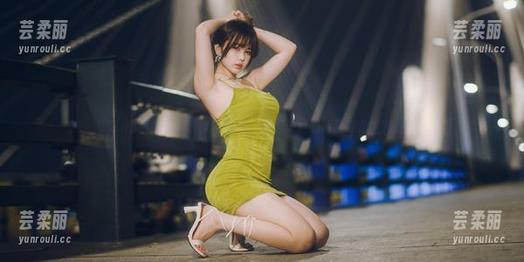 Tina很妖孽呀的皮衣写真：你们说这搞得我该怎么搭好…