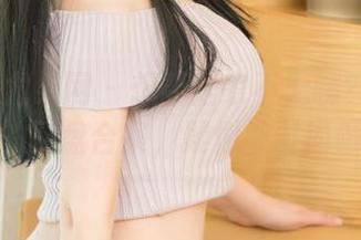 UGirls尤果网 – 想要居家不无聊？翻翻李思宁的网盘合集，疑似被时尚砸了！