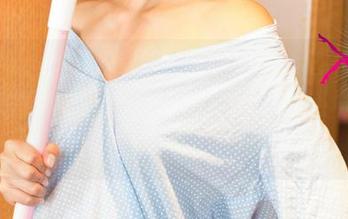 UGirls尤果网 – 颜美汐的连衣裙：免费原图也难敌这份美丽，自信满满的感觉你懂不懂？