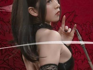 Uki雨季的2BA2写真集：我们在雨中打转，像公园里的旋转木马！