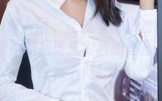 Xiuren秀人网 – 圣诞节的奶油妹妹：这张原图是不是应该成为我的桌面壁纸？（急需下载！）