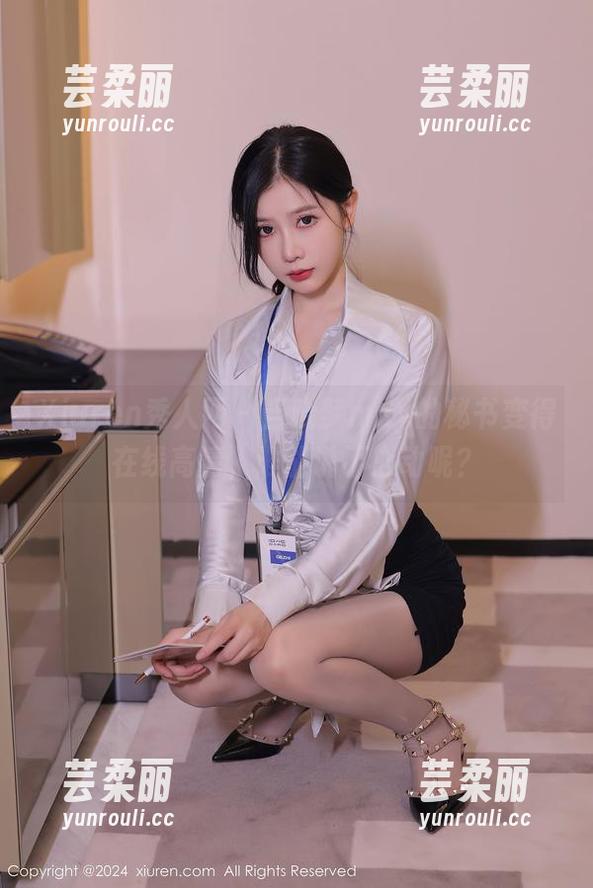 Xiuren秀人网 - 当晓梦may的秘书变得在线高清，谁能说不心动呢？