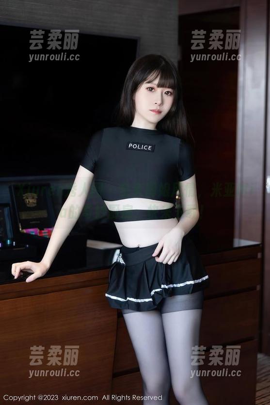 Xiuren秀人网 - 全套厨娘风情，米亚Mia的奇妙厨房：快来下载！