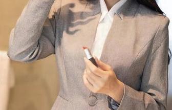 Xiuren秀人网 – 从今往后，这个世界只看绯月樱-Cherry的性感黑丝美腿，美得我直接把她的照片走向了壁纸霸权！