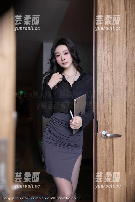 Xiuren秀人网 - 超美图，绯月樱-Cherry的若隐若现终极图包