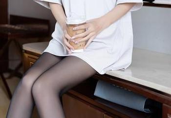 Xiuren秀人网 – 赵惟依coco的裸足写真，真的是个大惊喜，照片里每个细节都让人一阵窃喜！