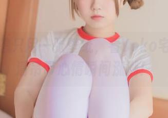 再也不想只用一张壁纸，看Yoko宅夏的高清吊带心情瞬间涨潮！