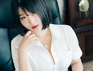 Zia(지아)的内衣套图：每一件都让人有种想要‘借’一下的冲动！