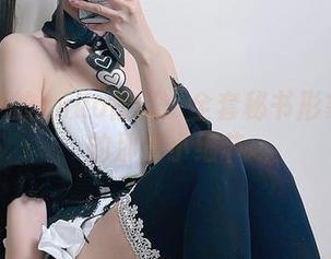 图片中的miko酱吖：全套秘书形象背后的那些小细节
