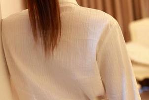 rosi – 小莉的制服美图更新，要不要这么会挑逗人啊，心脏受不了！