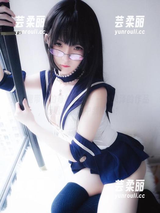 连衣裙带来的奇妙感受：一小央泽的作品，眨眼间就击中我的心！