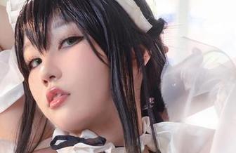 谁说办公室不能性感？七七娜娜子的怨仇办公室写真集更新，来感受那股奇妙的气息！