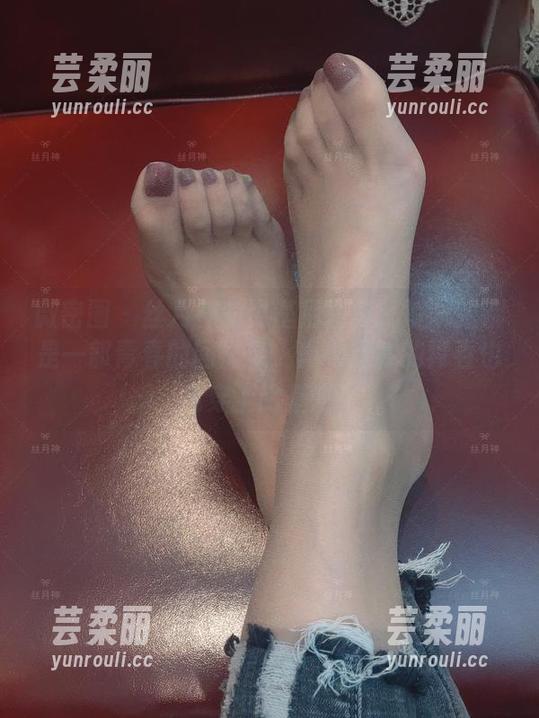 微密圈 - 丝月神的比基尼图集：每一张都是一部青春的回忆录，真希望我的青春也能穿上比基尼！