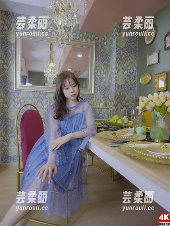 丽柜 - 在肖肖的吊带世界中，图片也变得不那么正经