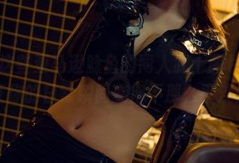 下载这些亚马逊鲶鱼的同人武士图片，保证你的日常瞬间变得不那么平淡！