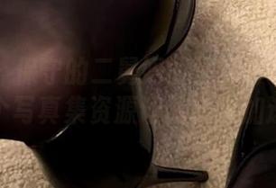 微密圈 – 保守的二舅妈的性感粉色桃心：这个写真集资源让我心跳加速！