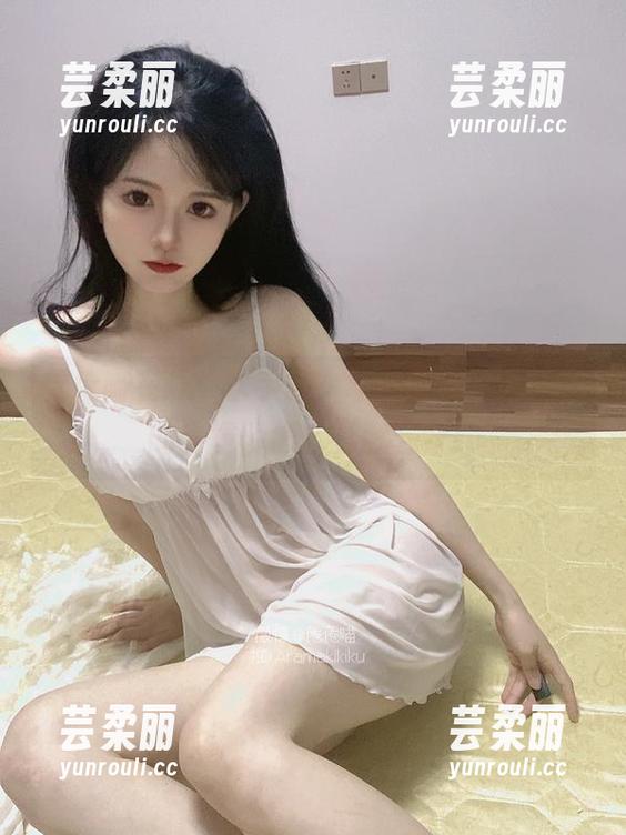 倦倦喵在线：水手服，驾着画框驶向迷离的梦境，怎么看怎么好！