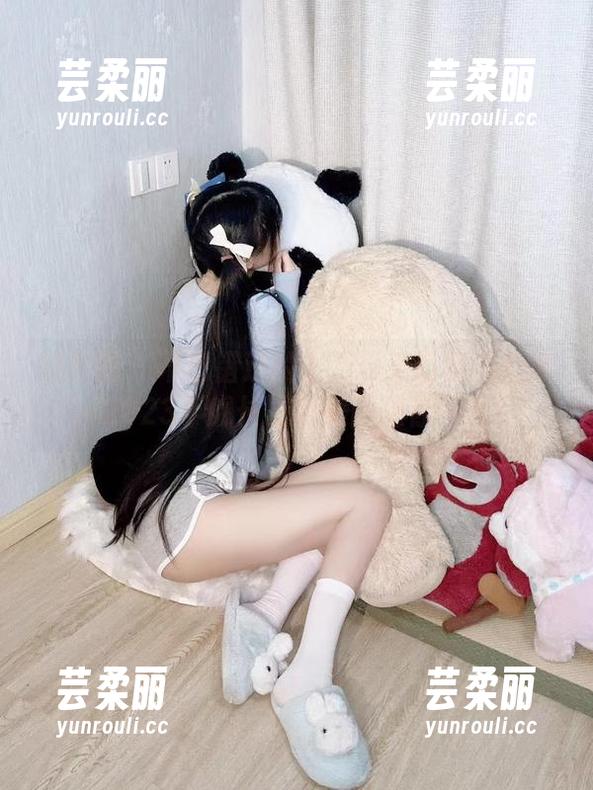 微密圈 - 不想错过的十万口草莓粥粥合集，2023年舰长福利美图随你品鉴！