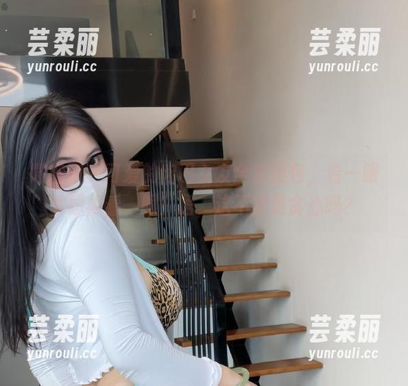 微密圈 - 可爱的肉巴女友全套图包，看一眼就想再看一眼！唔，这不就是贪心吗？