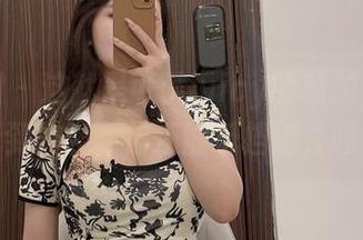 微密圈 – 这就是可馨juicy的私拍，从可爱到炸裂，你还能抵挡得住吗？