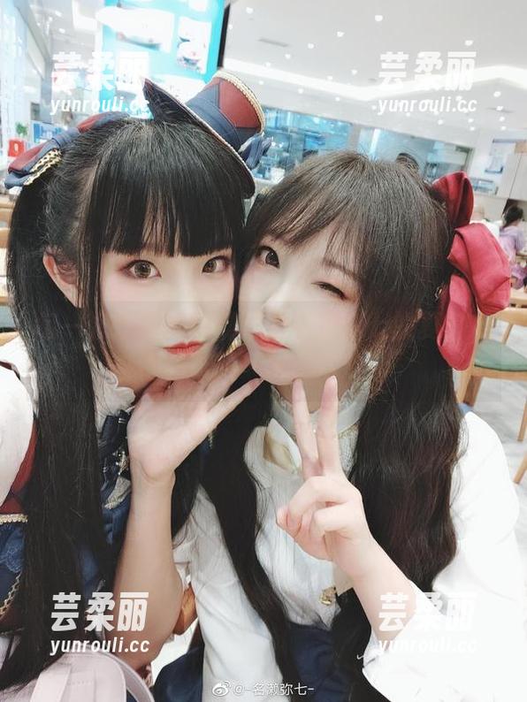 每一张短裤美图都藏着名赖弥七的夏日心情，真想一起去海边！
