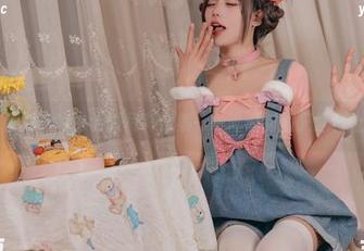 咬一口兔娘的水手服写真合集——谁说制服只适合上课？
