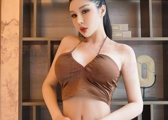 嗲囡囡 – 李筱乔jo：透明写真集，透出那些轻盈而真实的梦
