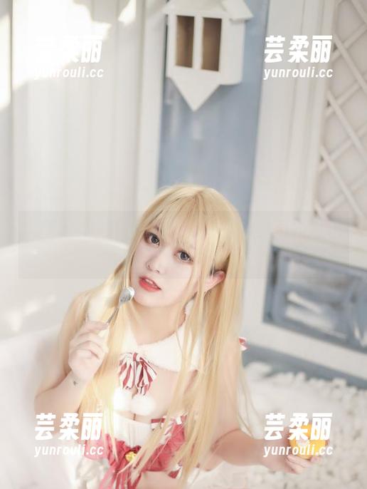 白裙里的风情万种：看奇行家狗崽如何玩转写真套图！
