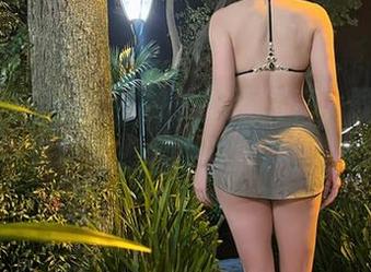 微密圈 – 宝儿茹171的修女写真，既严肃又俏皮，简直让我想起小时候那些纯真的事！