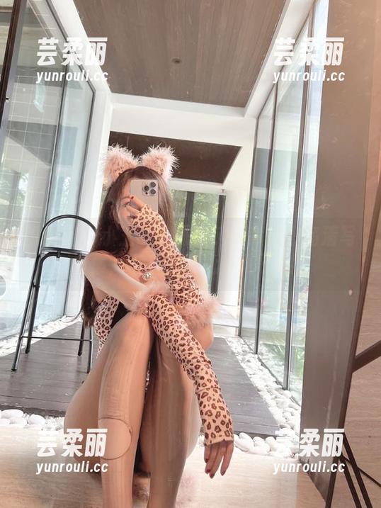 微密圈 - 小玉吃果冻的520献礼：高清写真集，不只是献礼，更是心跳