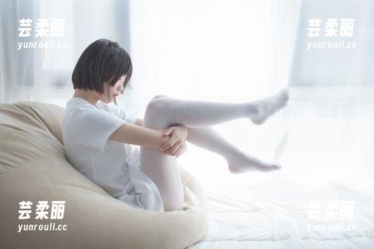 少女秩序 - 白裙即正义？晞可的写真作品集来打破你的‘刻板印象’！