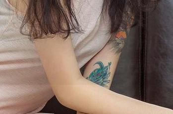尤果网爱尤物 – 身材像奶茶Emily般流畅，全套甜心写真，太有感觉了！