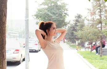 推女郎 – 何何夕的粉色迷雾：图库资源让人忍不住想探个究竟。