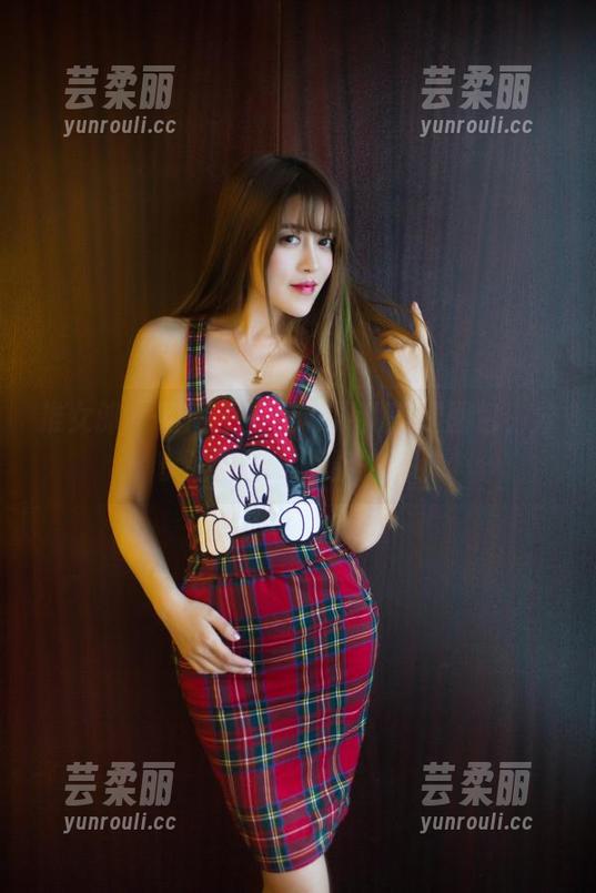 推女郎 - 甜而不腻的松果儿美腿图包，分享让我欲罢不能的闲聊