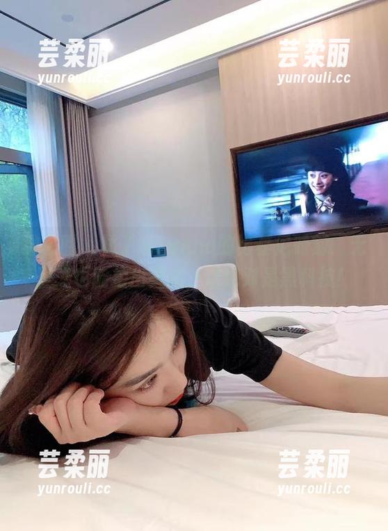 微密圈 - 林子喵Lynne的比基尼时刻：无圣光也能拍出美图，这绝对是黑科技！