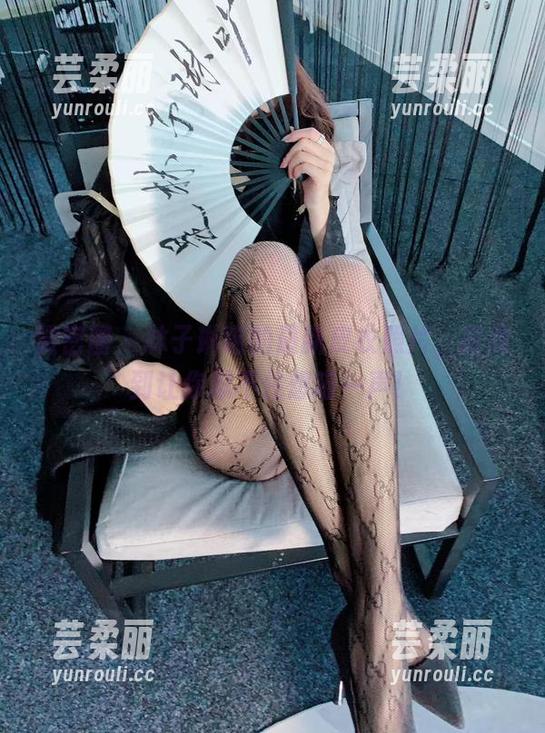微密圈 - 林子琳喵的最新皮衣照片，时尚到让你忍不住想喵一声！