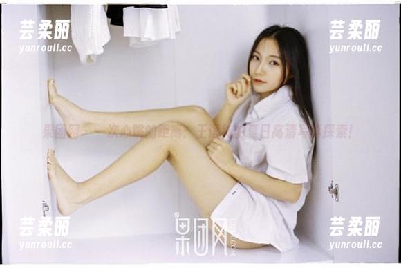 果团网 - 一次心跳的距离：王语纯的夏日高清写真探索！