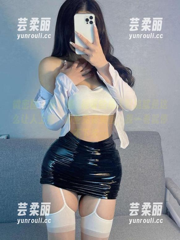 微密圈 - 唉，桃沢樱呀的私人影院就是这么让人上瘾，那些免费美图，我一看就停不下来…