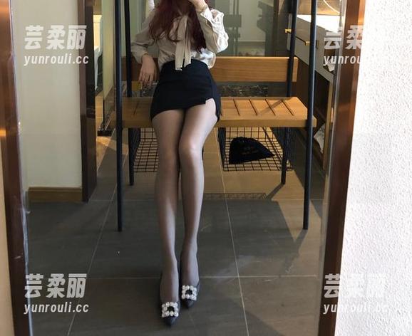 微密圈 - 看，梦里一只喵的圣诞限定写真，原图每一处都在暗示什么…你懂的？