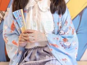 森萝财团 – 小满海边写真集：海breeze和高清肤色的微妙碰撞