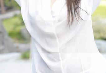 模范学院 – 看！宅兔兔在全套写真里变身‘姐姐’的奇妙瞬间！